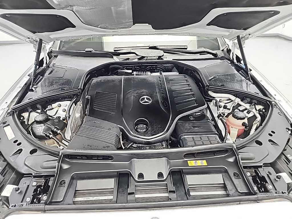 Mercedes Benz S Class - Vista 5