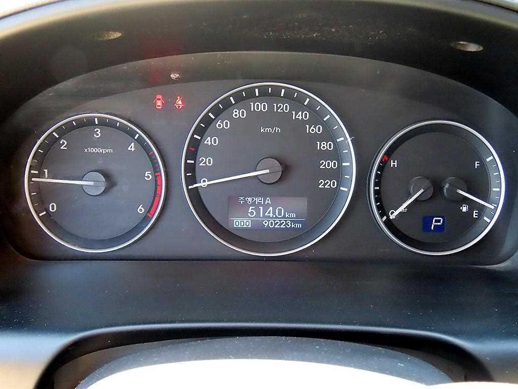 HYUNDAI Starex - Vista 7