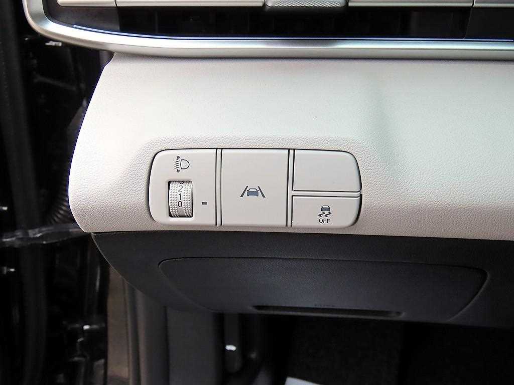 HYUNDAI Avante - Vista 12