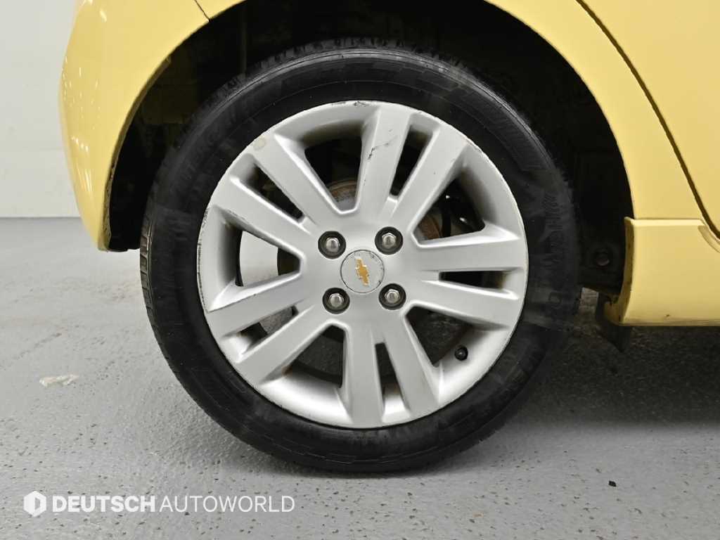 Chevrolet Spark - Vista 5