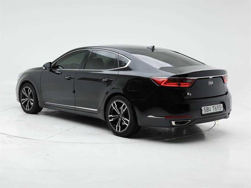 KIA K7 - Vista 4