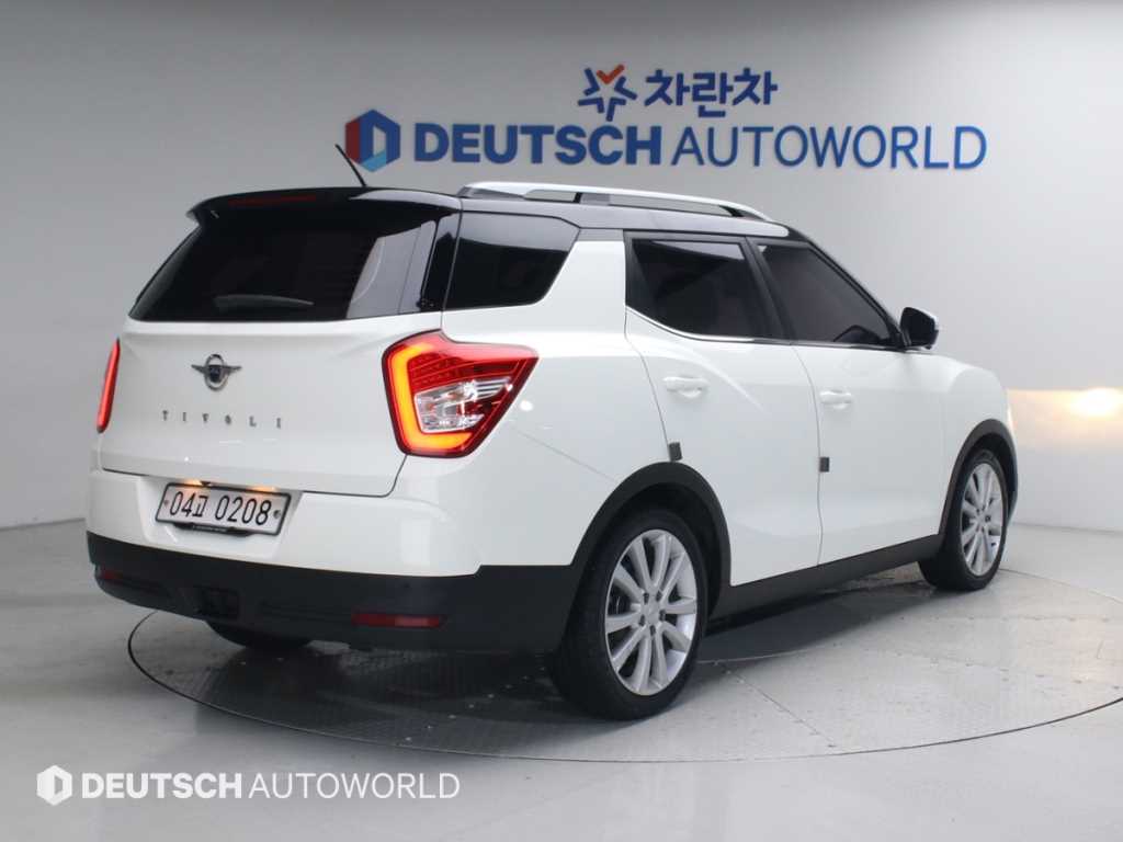 Ssangyong Tivoli - Vista 2