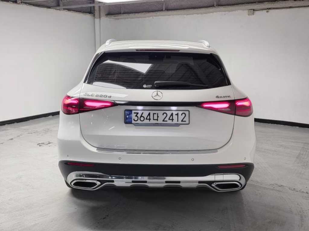 Mercedes Benz GLC Class - Vista 4