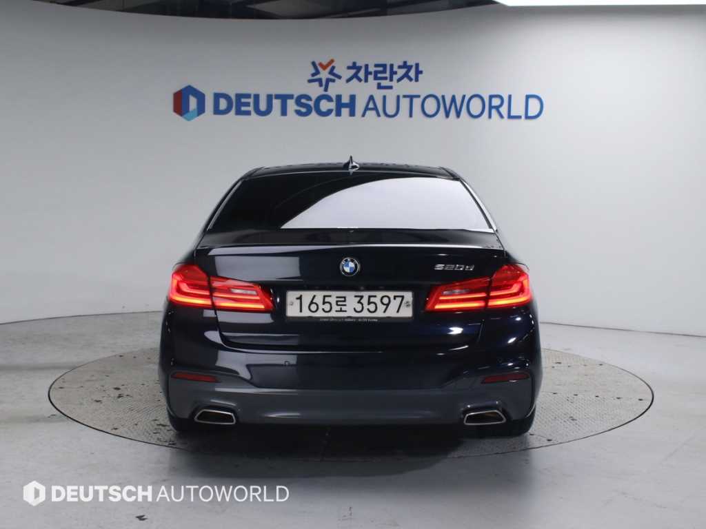 BMW 5 Series - Vista 4