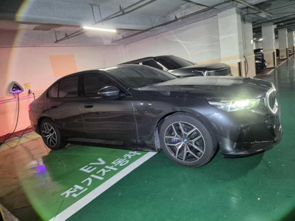 BMW i5 - Vista 3