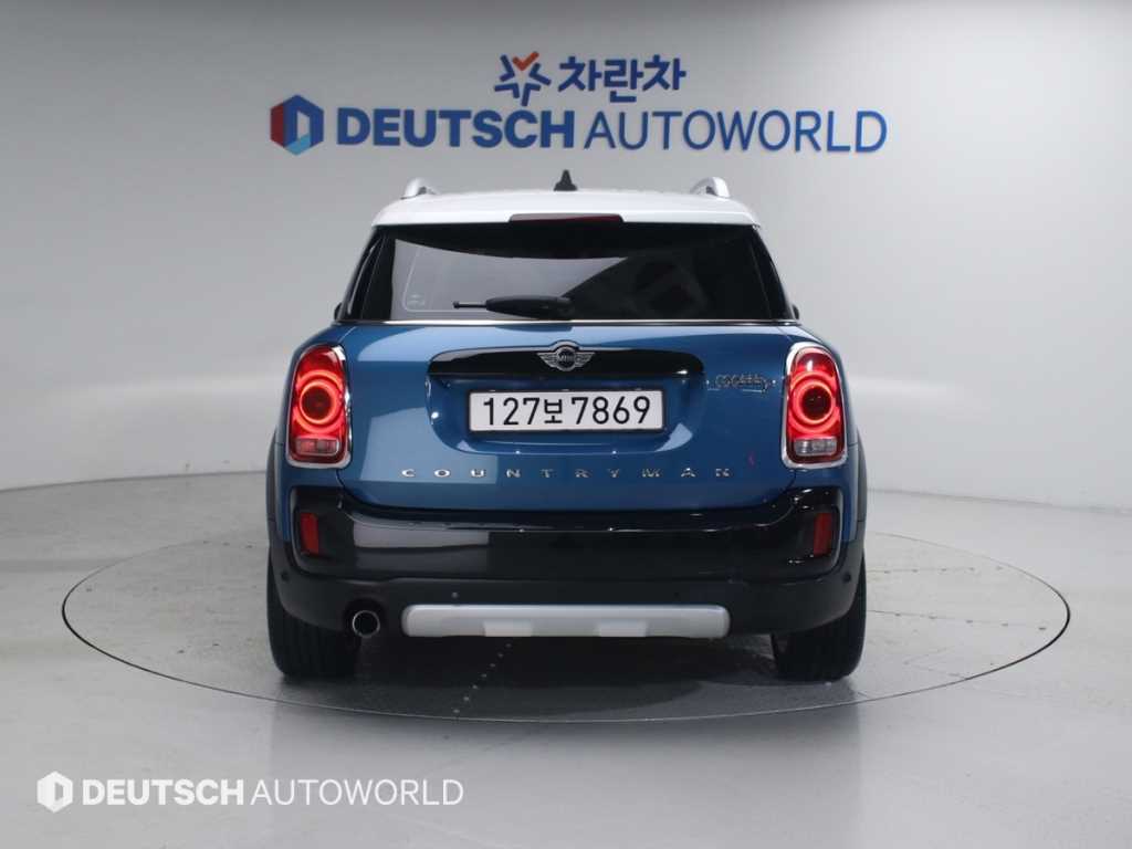 Mini Countryman - Vista 4