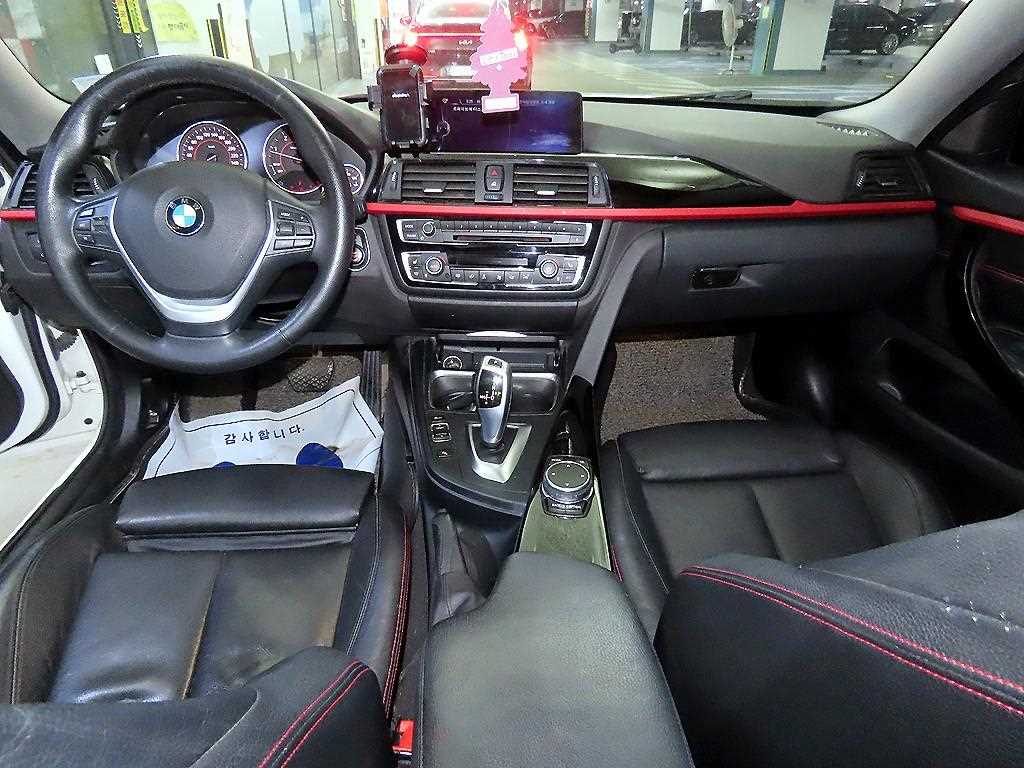 BMW 4 Series - Vista 10