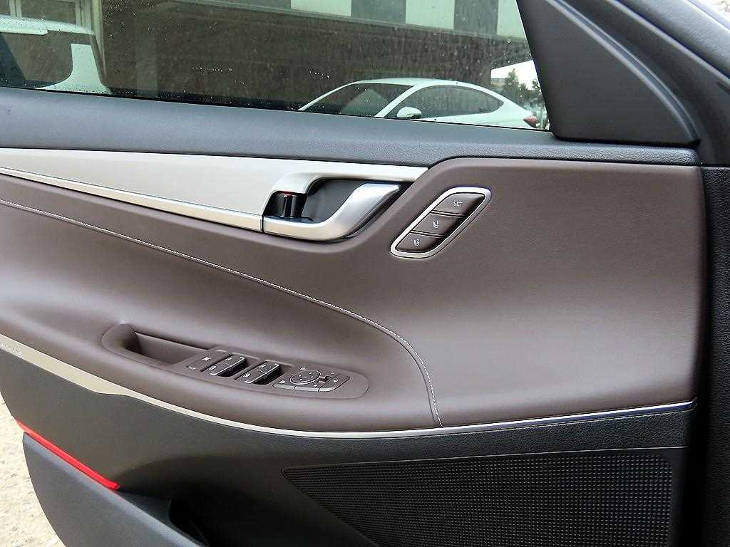 HYUNDAI Grandeur - Vista 12