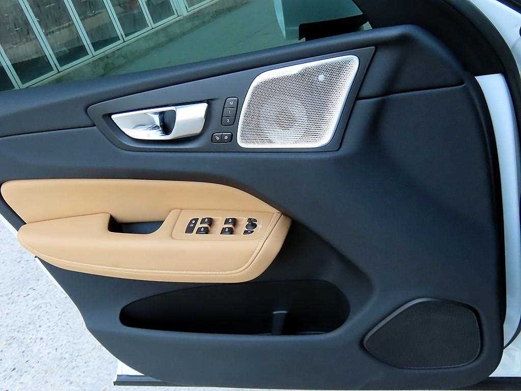 Volvo XC60 - Vista 12