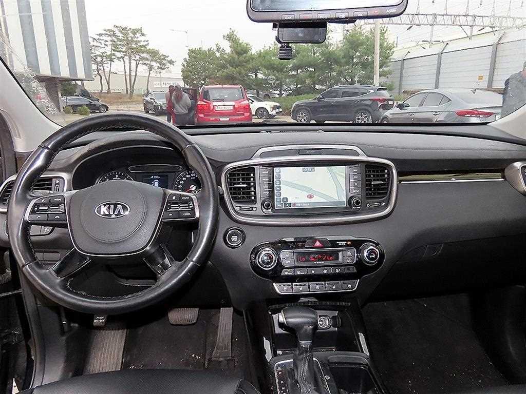 KIA Sorento - Vista 7