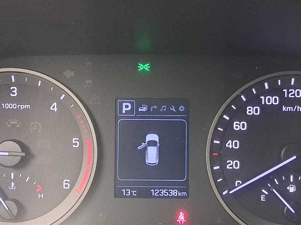 HYUNDAI Tucson - Vista 8