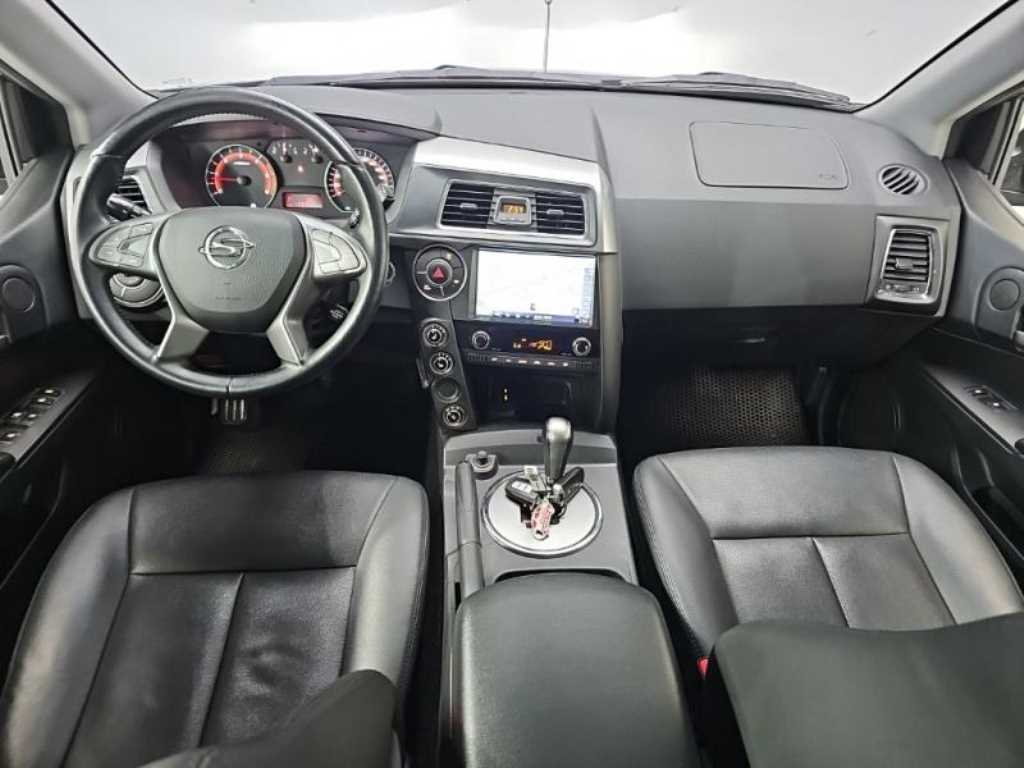 Ssangyong Korando - Vista 5