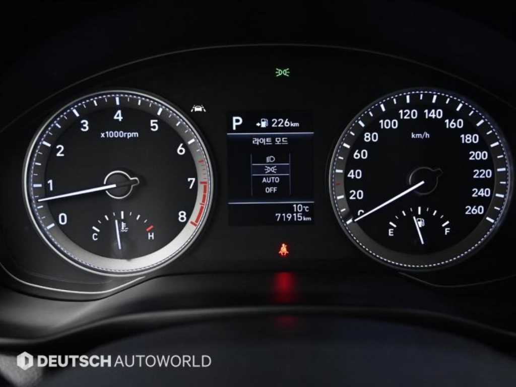 HYUNDAI Grandeur - Vista 8