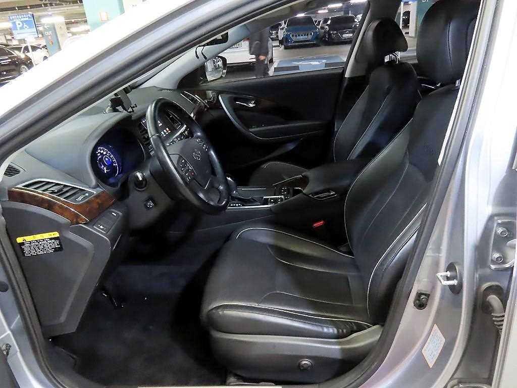 HYUNDAI Aslan - Vista 6