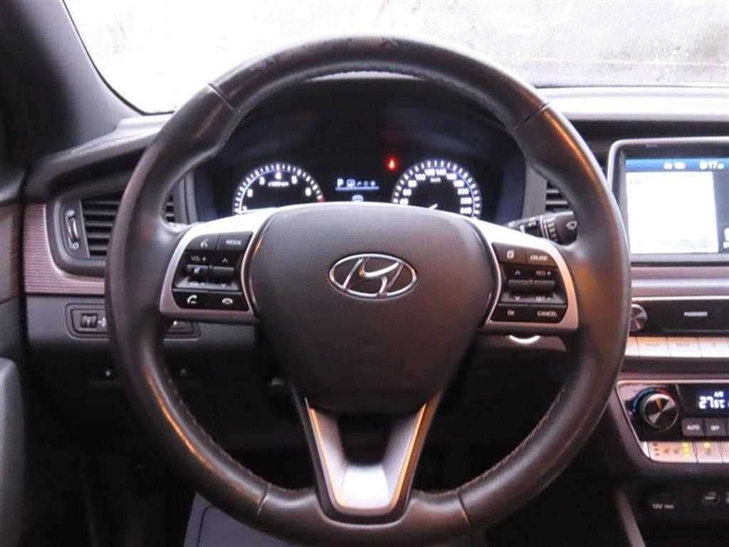 HYUNDAI Sonata - Vista 9
