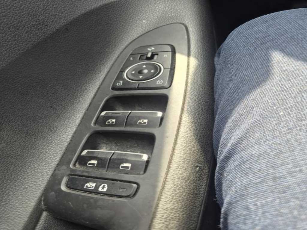 HYUNDAI Grandeur - Vista 5