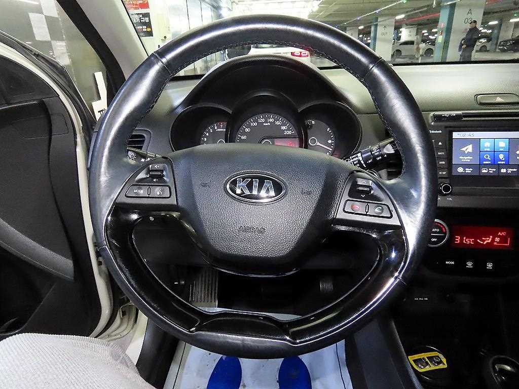 KIA Morning - Vista 8