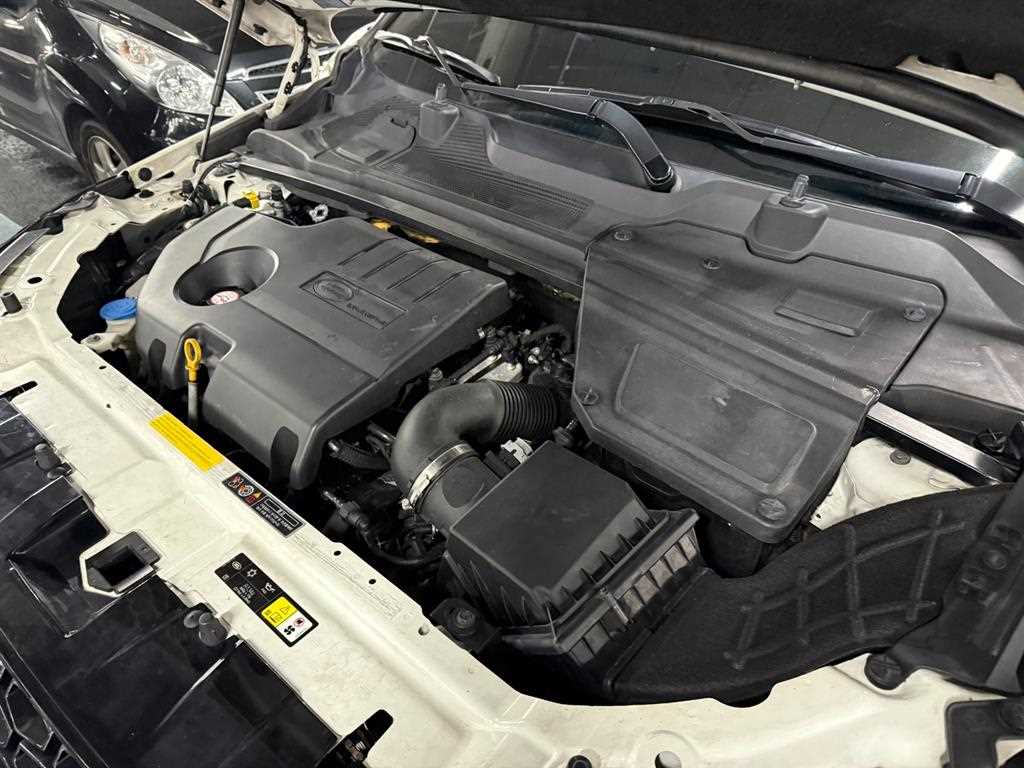 Land Rover Discovery Sports - Vista 5