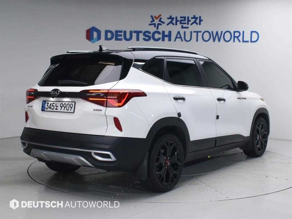 KIA Seltos - Vista 3