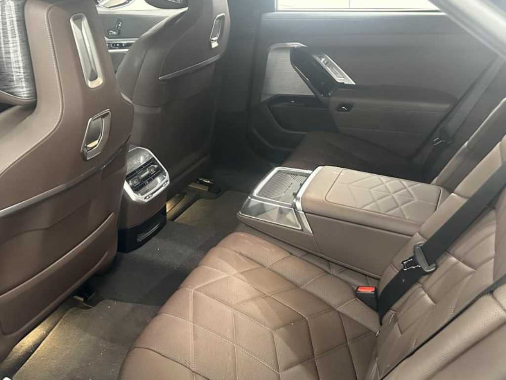 BMW 7 Series - Vista 7