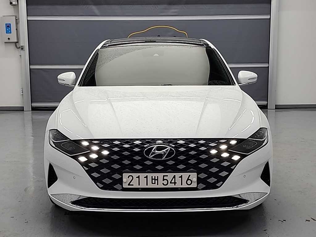 HYUNDAI Grandeur - Vista 2