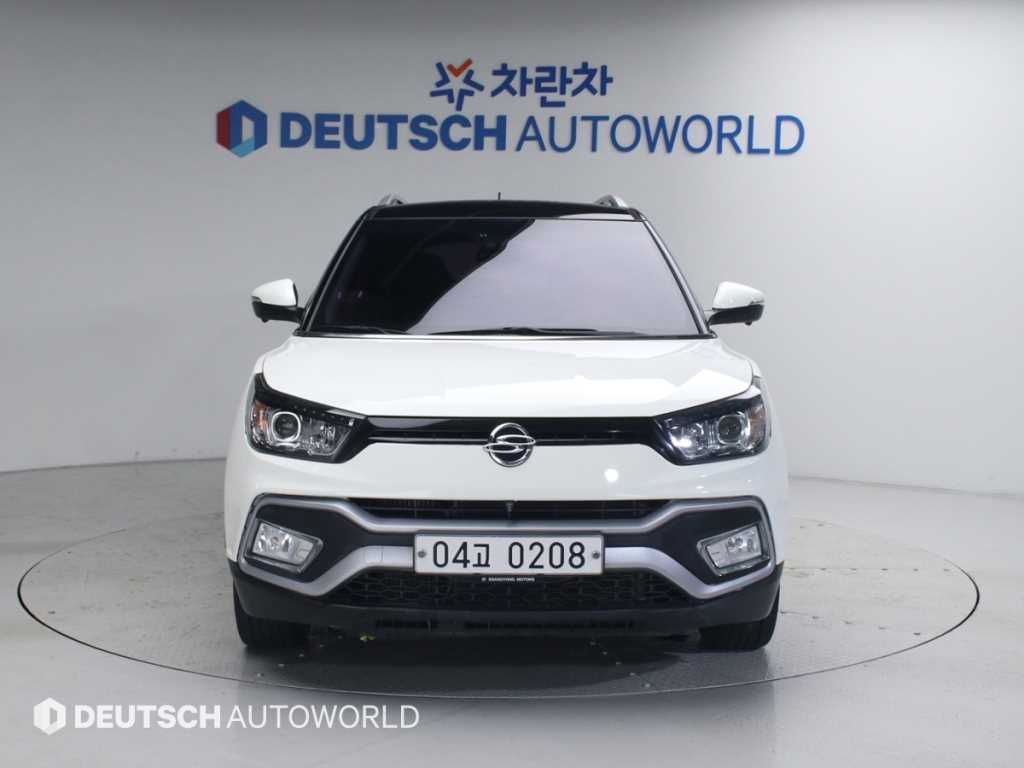 Ssangyong Tivoli - Vista 3