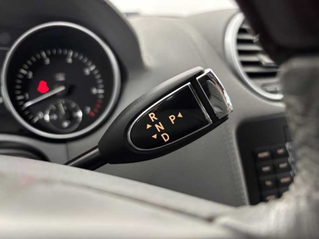 Mercedes Benz GL Class - Vista 9