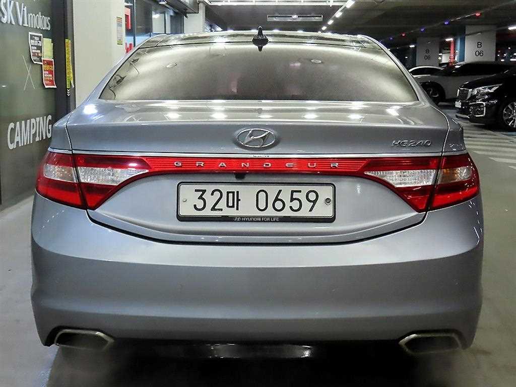 HYUNDAI Grandeur - Vista 5