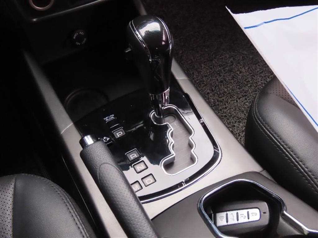 Ssangyong Korando - Vista 6