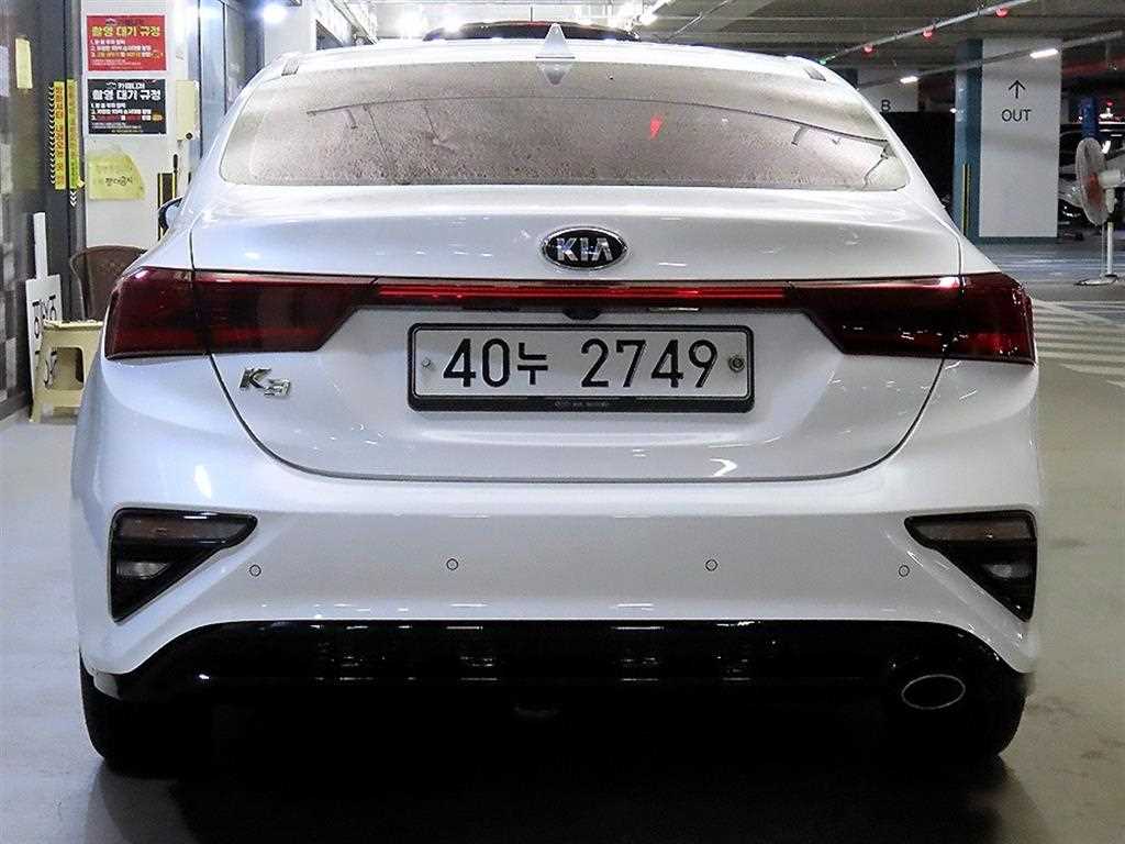 KIA K3 - Vista 5