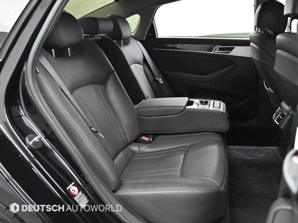 Genesis G80 - Vista 12