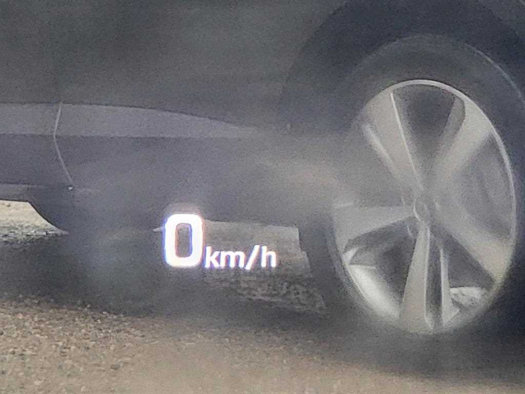 HYUNDAI Genesis - Vista 9