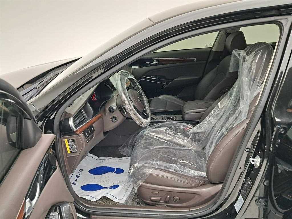 KIA K7 - Vista 11