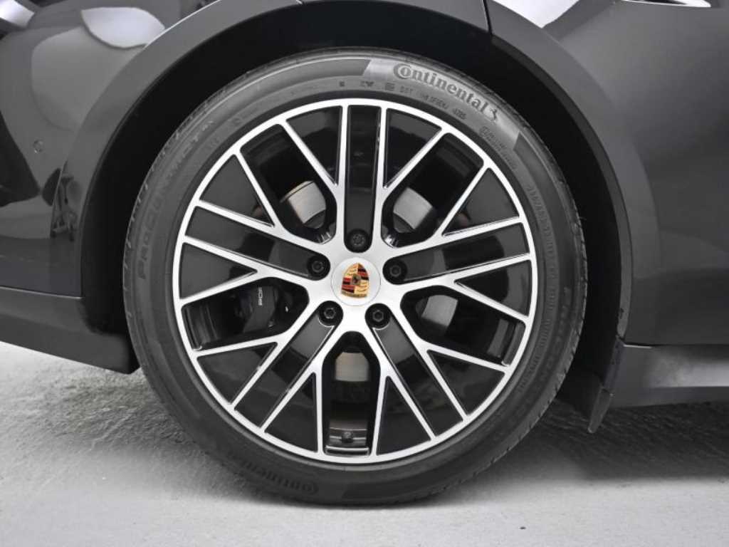 Porsche Taycan - Vista 5