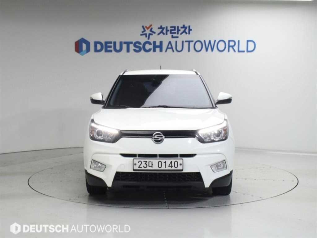 Ssangyong Tivoli - Vista 3