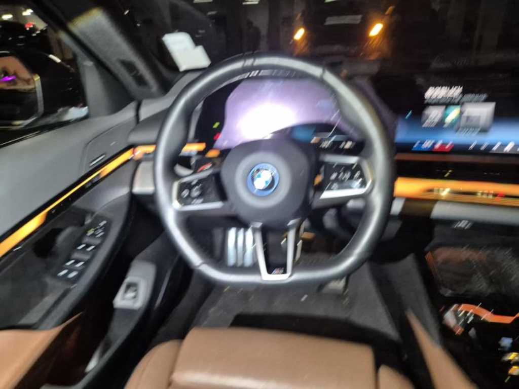BMW i5 2024 Negro - Importación desde Corea - HF Imports Iquique - Foto 19