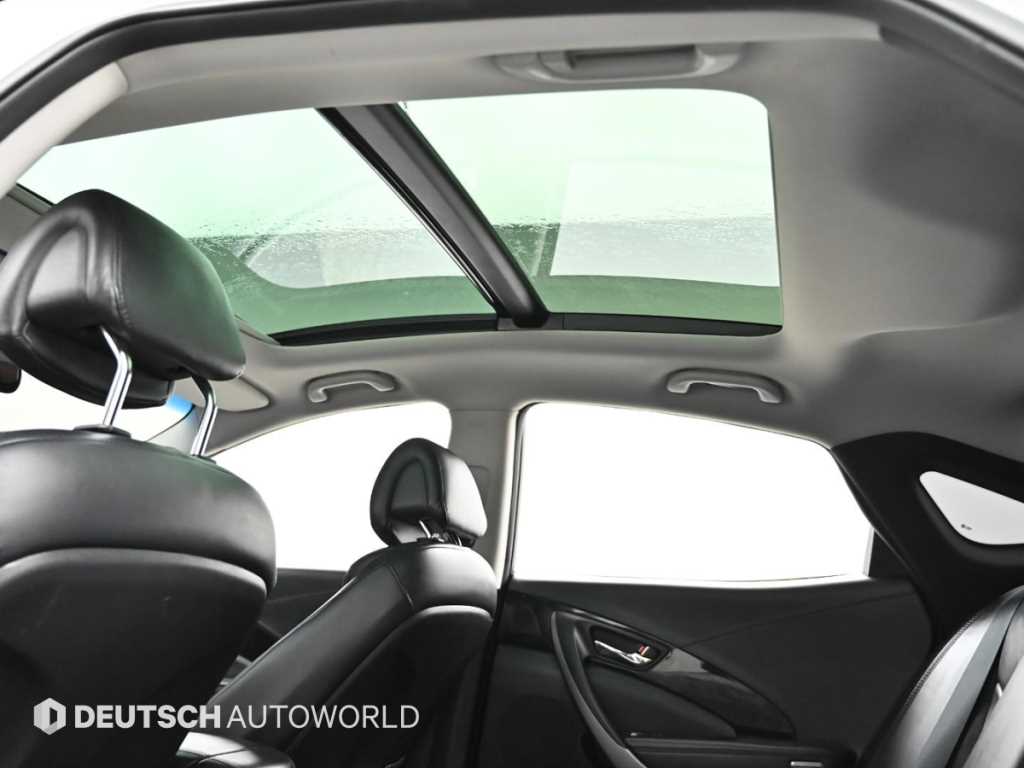 HYUNDAI Grandeur 2015 Blanco - Importación desde Corea - HF Imports Iquique - Foto 18