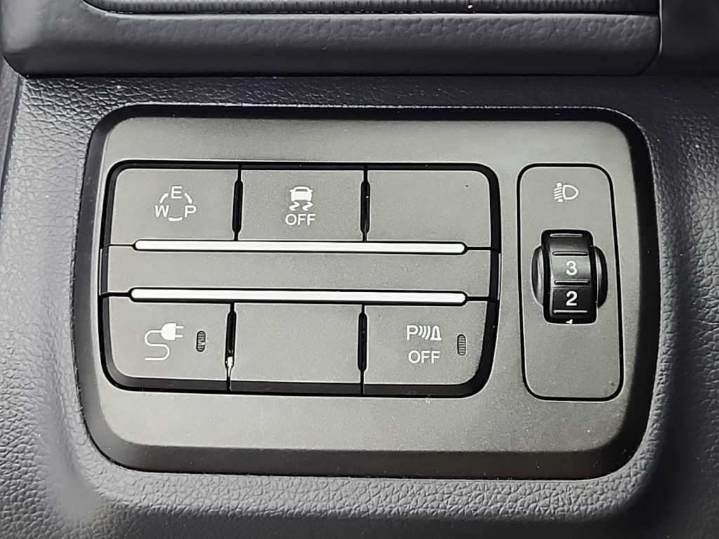 Ssangyong Tivoli 2017 Gris - Importación desde Corea - HF Imports Iquique - Foto 18