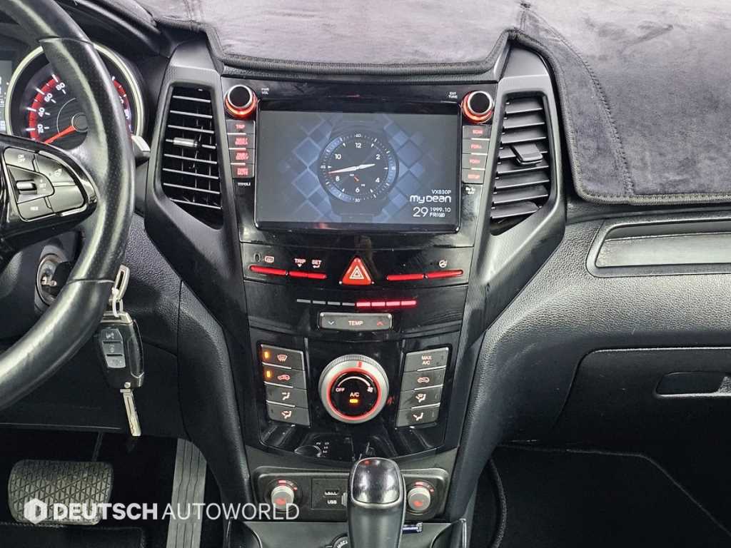 Ssangyong Tivoli 2017 Blanco - Importación desde Corea - HF Imports Iquique - Foto 14