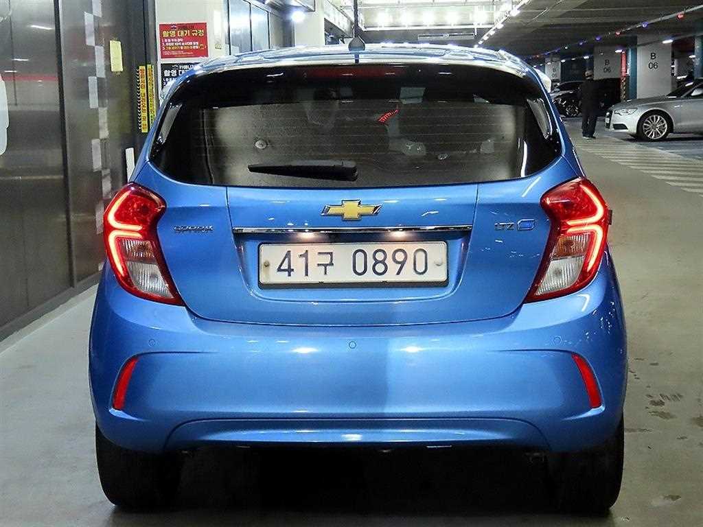 Chevrolet Spark - Vista 5