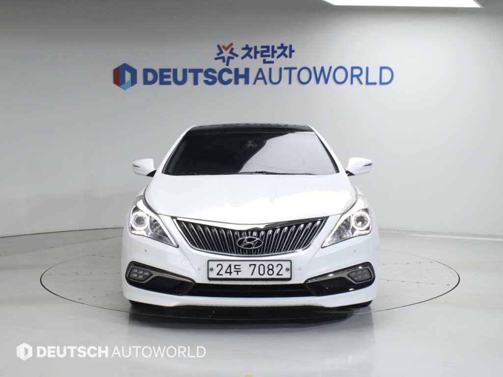 HYUNDAI Grandeur - Vista 3