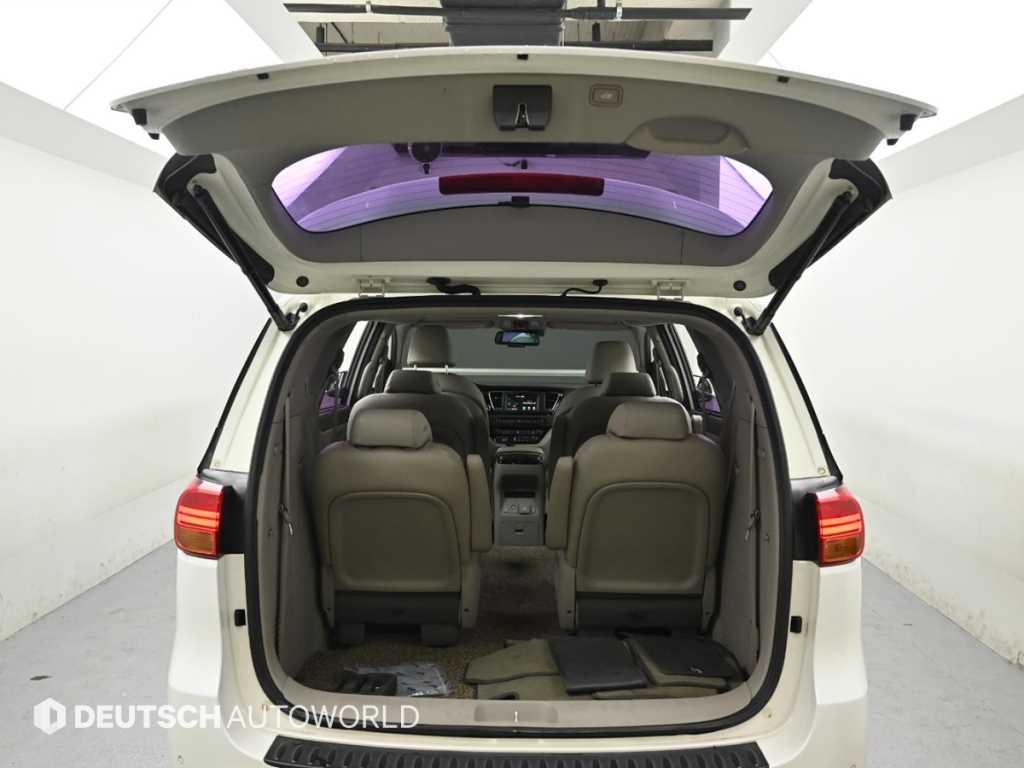 KIA Carnival 2016 Blanco - Importación desde Corea - HF Imports Iquique - Foto 19