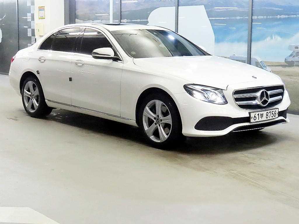 Mercedes Benz E class 2017 Blanco - Importación desde Corea - HF Imports Iquique - Foto 1