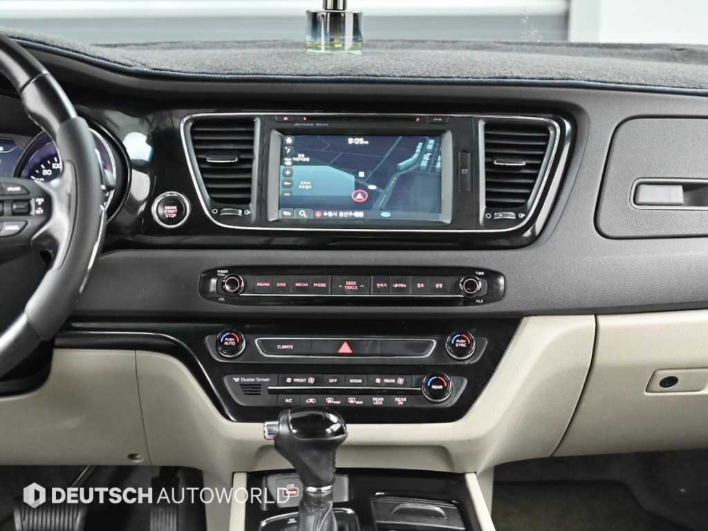 KIA Carnival 2016 Blanco - Importación desde Corea - HF Imports Iquique - Foto 14