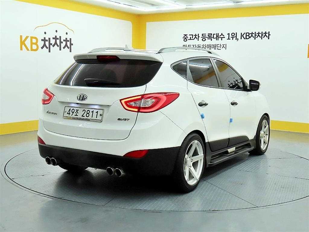 HYUNDAI Tucson - Vista 4