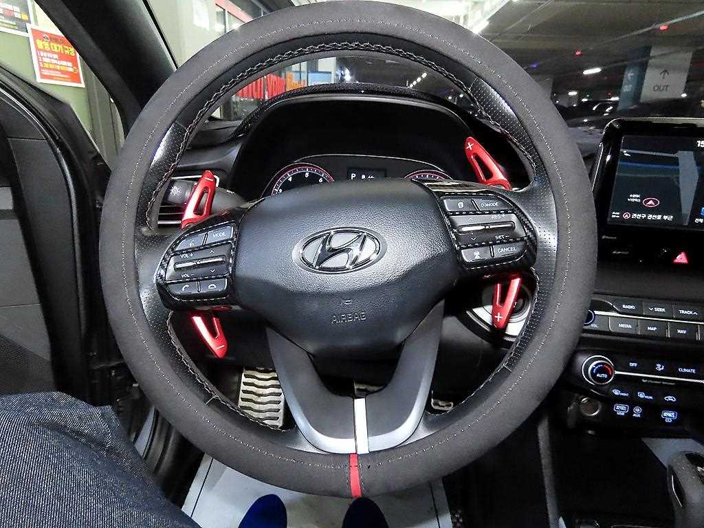 HYUNDAI Veloster - Vista 8