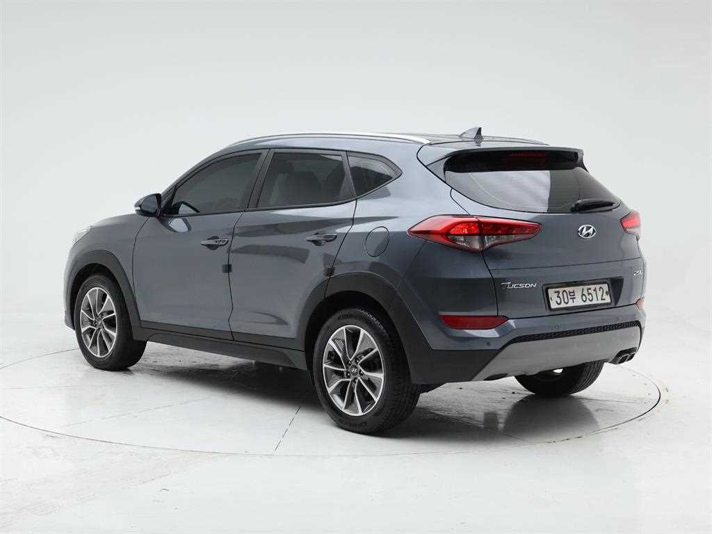 HYUNDAI Tucson - Vista 4