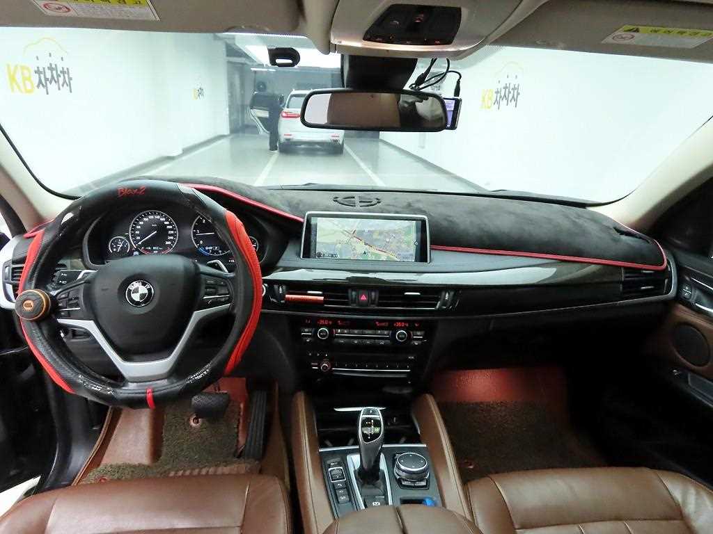 BMW X6 - Vista 6