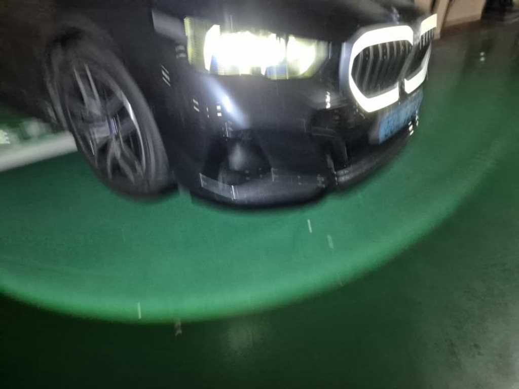 BMW i5 - Vista 2