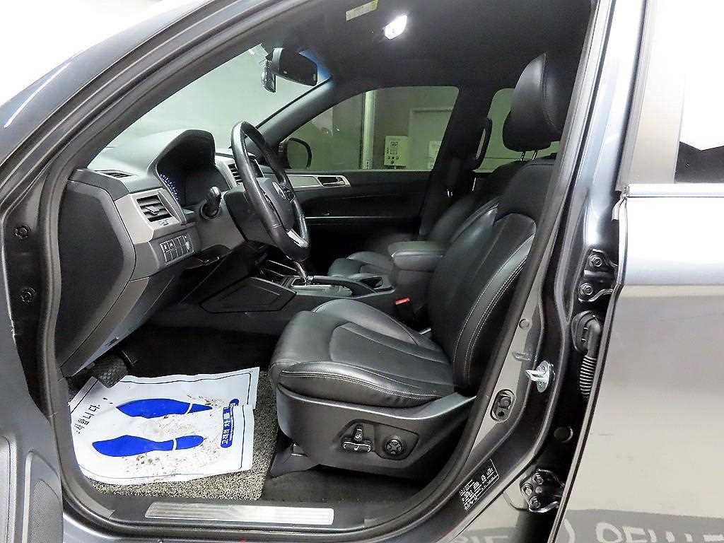 Ssangyong Rexton - Vista 5